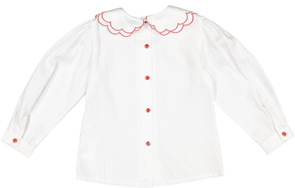 Camisa con cuello en forma de nube blanca